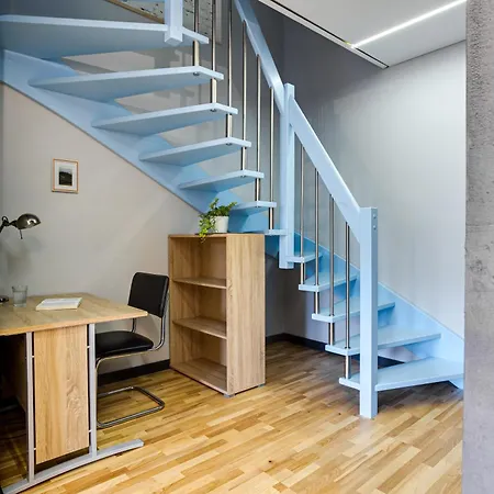 Loftowy Apartament Przy Stawie, Blisko Zoo, Aquaparku I Lasow - Parking Dla 4 Aut Познань