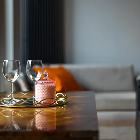 Loftowy Apartament Przy Stawie, Blisko Zoo, Aquaparku I Lasow - Parking Dla 4 Aut Познань