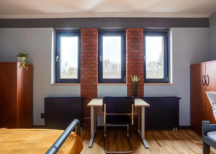 Loftowy Przy Stawie, Blisko Zoo, Aquaparku I Lasow - Parking Dla 4 Aut Апартаменты