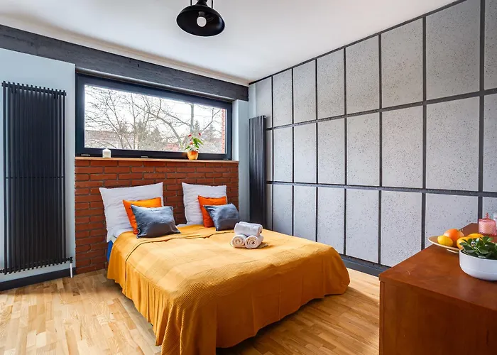 Loftowy Przy Stawie, Blisko Zoo, Aquaparku I Lasow - Parking Dla 4 Aut Апартаменты *