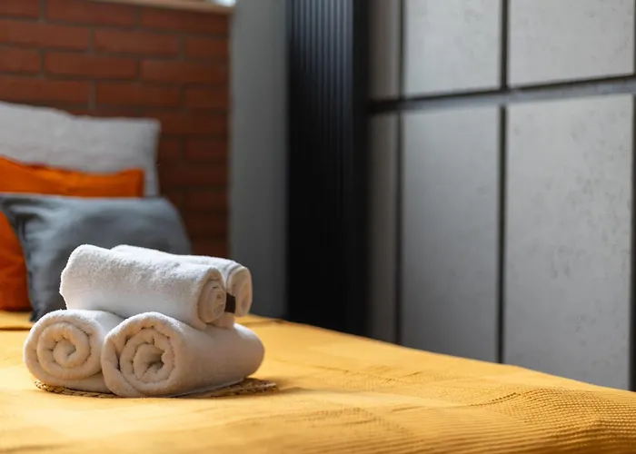 Апартаменты Loftowy Przy Stawie, Blisko Zoo, Aquaparku I Lasow - Parking Dla 4 Aut